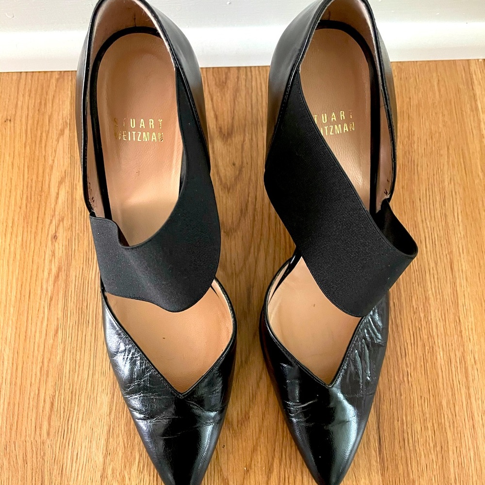 Stuart Weitzman Black Leather Crossover Pumps